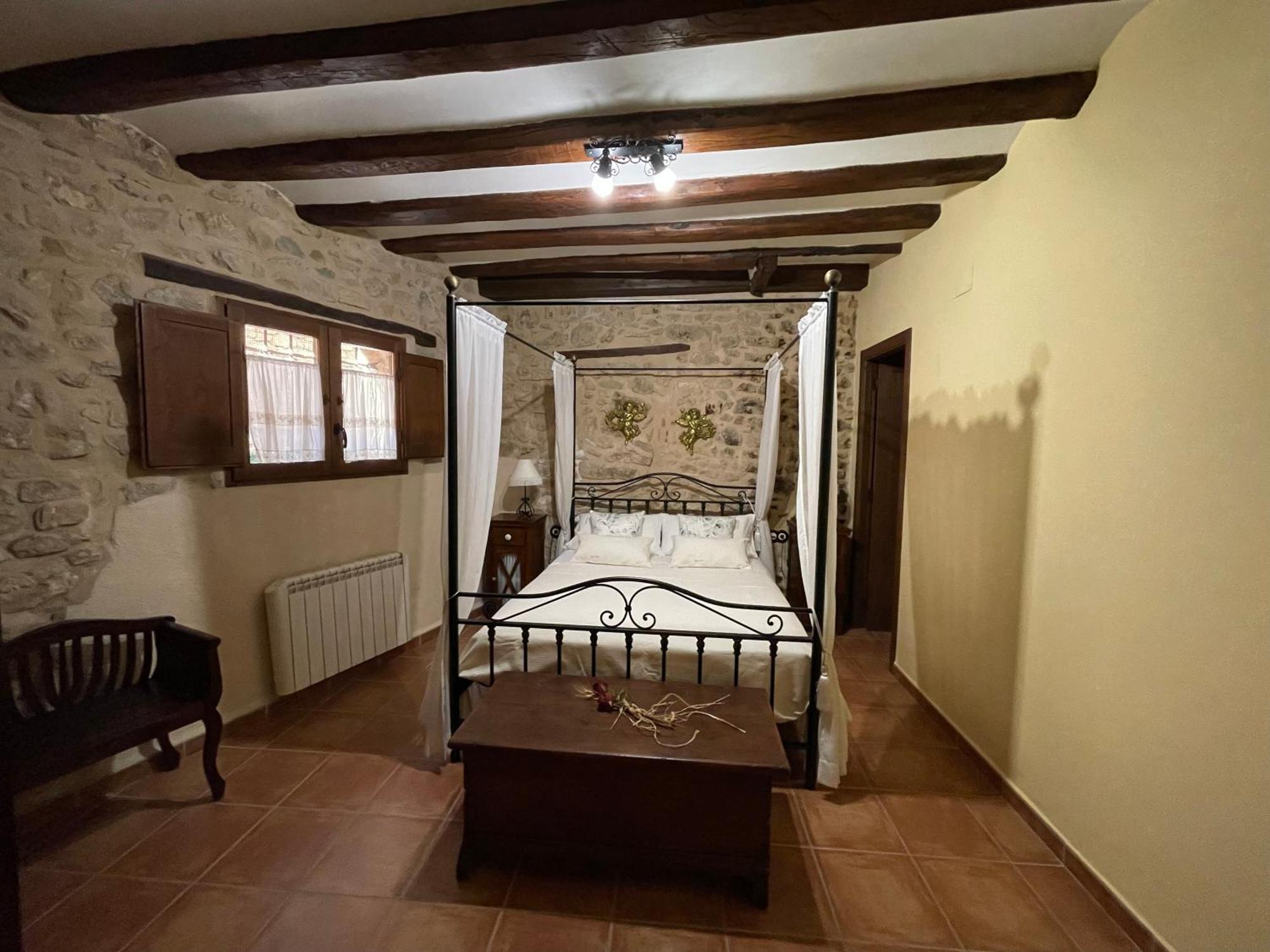 Casa Lidia - Antigua Posada Real Valderrobres Buitenkant foto